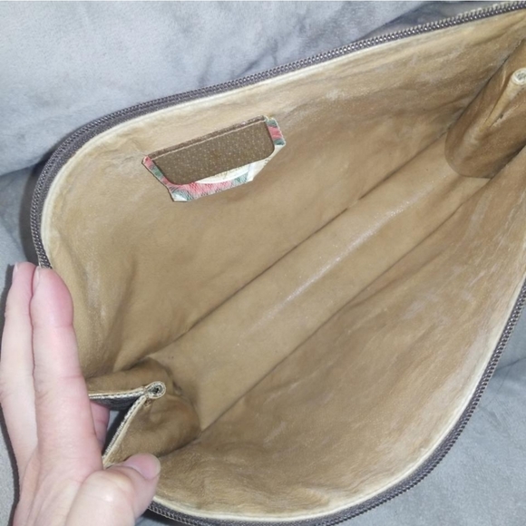 Authentic Vintage Gucci Portfolio Clutch - Picture 7 of 9